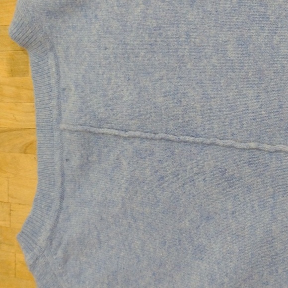 Banana Republic Women's Blue Sweater - Picture 9 of 10